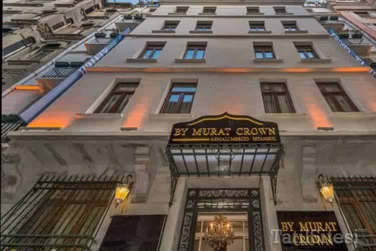 By Murat Crown Hotel